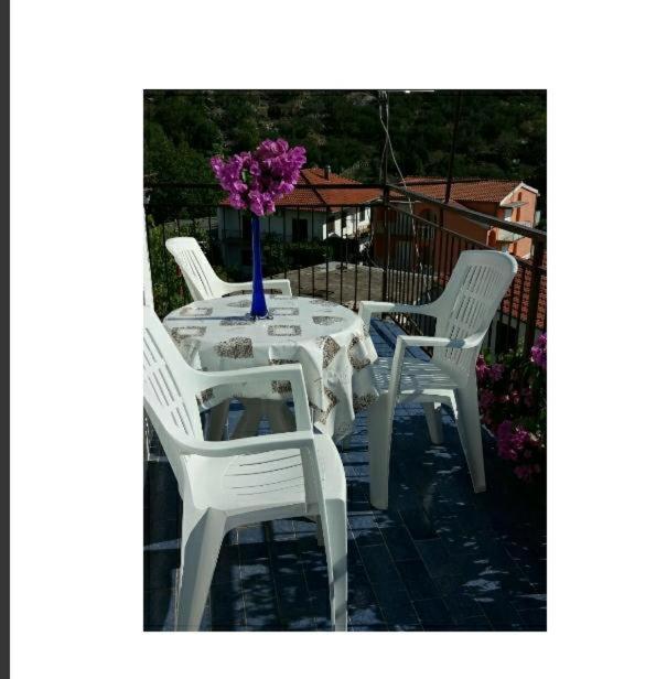 Apartmani Ivona Podgora Esterno foto