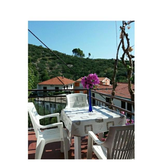 Apartmani Ivona Podgora Esterno foto